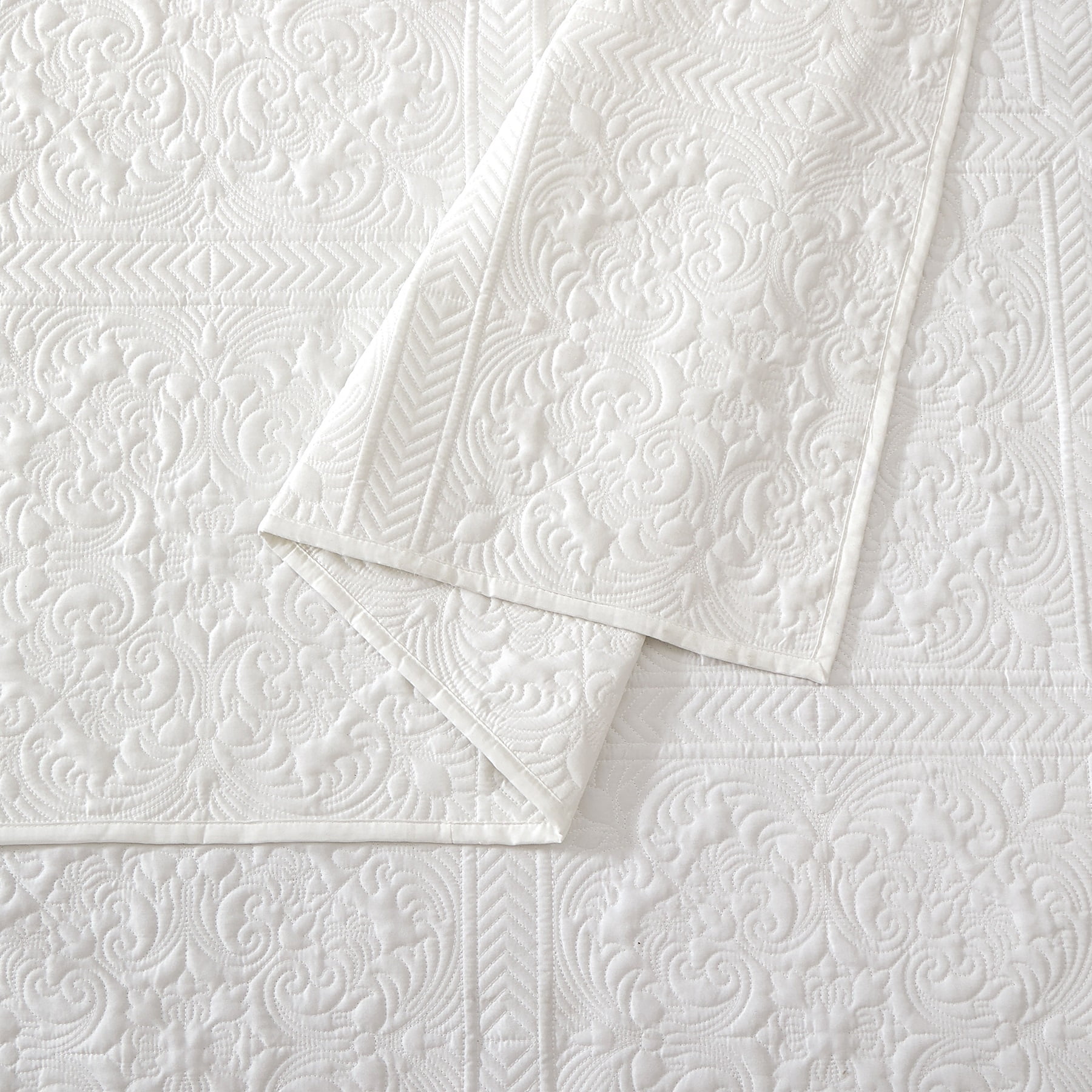Modern Heirloom Solid Stitch White 3-Piece Bedspread Set, Full/Queen