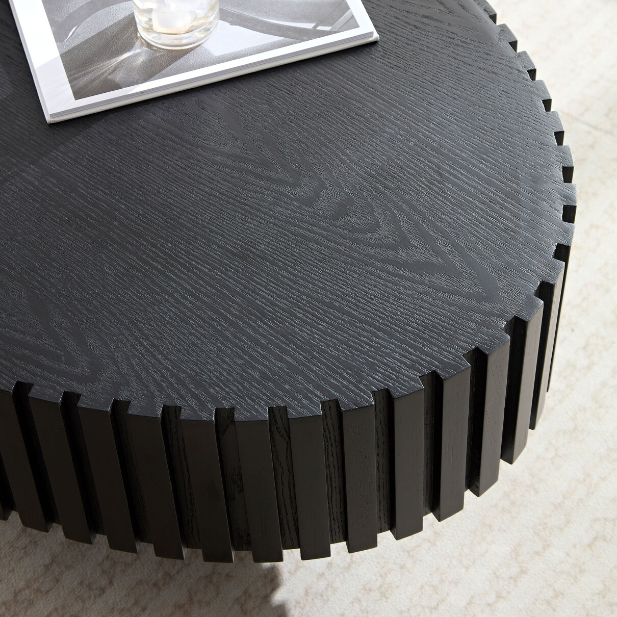 44" Oak Wood Coffee Table, Handcraft Drum Fluted Accent Table, Contemporary Center Table with Sturdy Pedestal for Living Room, Black