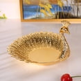 thumbnail image 5 of Cesta De Fruta Dorada Bandeja En Relieve De Pavo Real De Pájaro Adorno Decorativo Multiusos De Aleación De Zinc De Lujo Cesta De Almacenamiento De Nueces De Alimentos Dulces Para La Decoración Speravity HA020575-00, 5 of 5