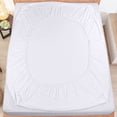 thumbnail image 2 of Protector de colchón impermeable Utopia Bedding tamaño queen, 2 of 9