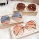 thumbnail image 2 of Lentes De Sol Hexágonos Degradados UV400 Para Mujer, 2 of 4