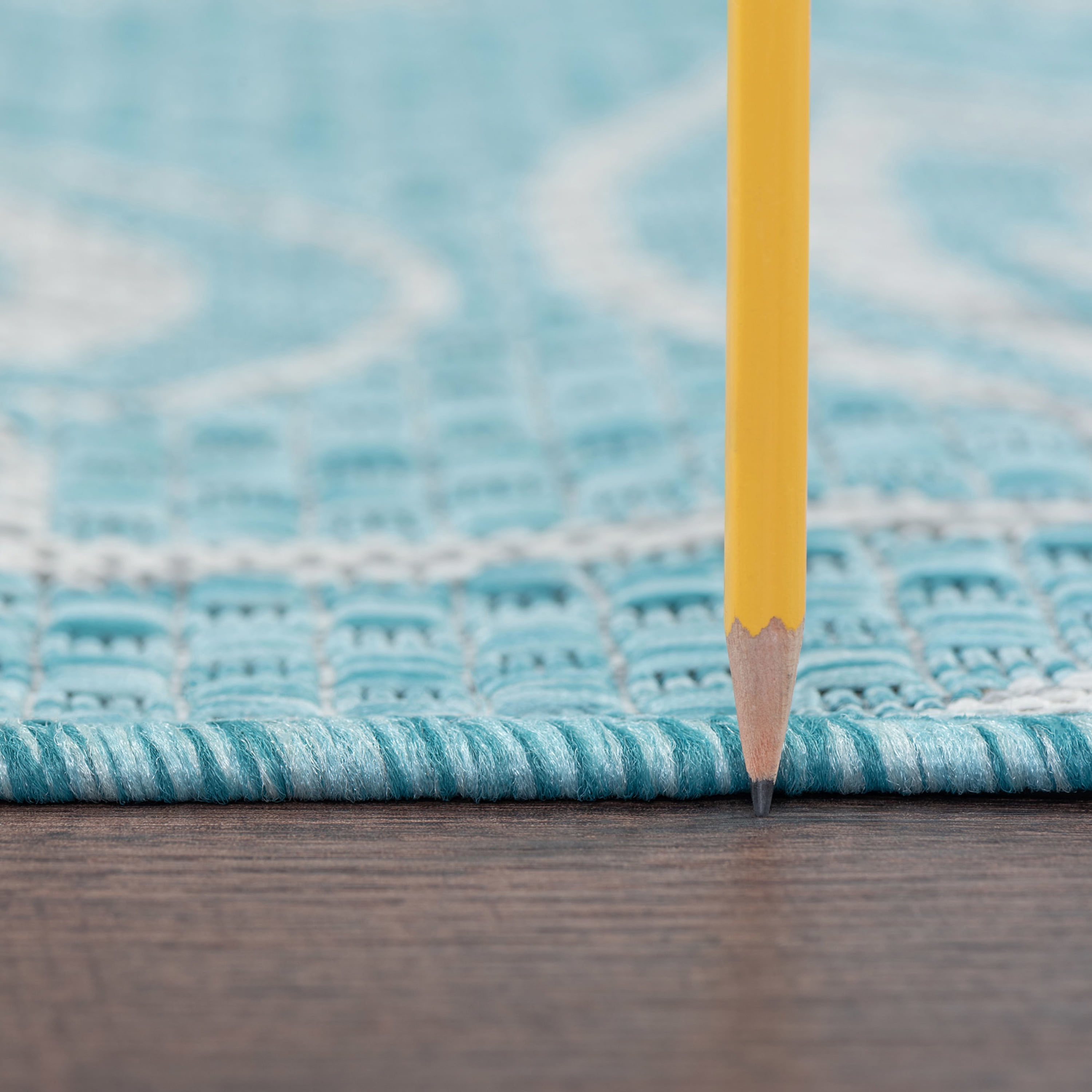 Veranda Transitional 5' x 7' Seafoam and Light Gray Polypropylene Outdoor Area Rug