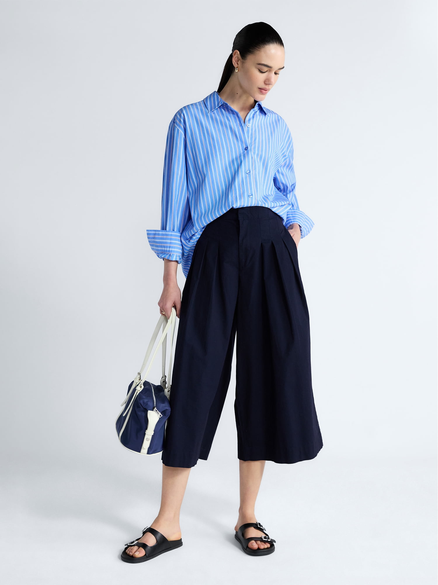 Free Assembly Women's and Women's Plus Relaxed Button Down Cotton Shirt with Long Sleeves, Sizes XS-4X