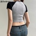 thumbnail image 4 of Camiseta vintage americana con patchwork en contraste para mujer, top corto de manga corta estilo academia oscuro, camisetas urbanas grunge, 4 of 6