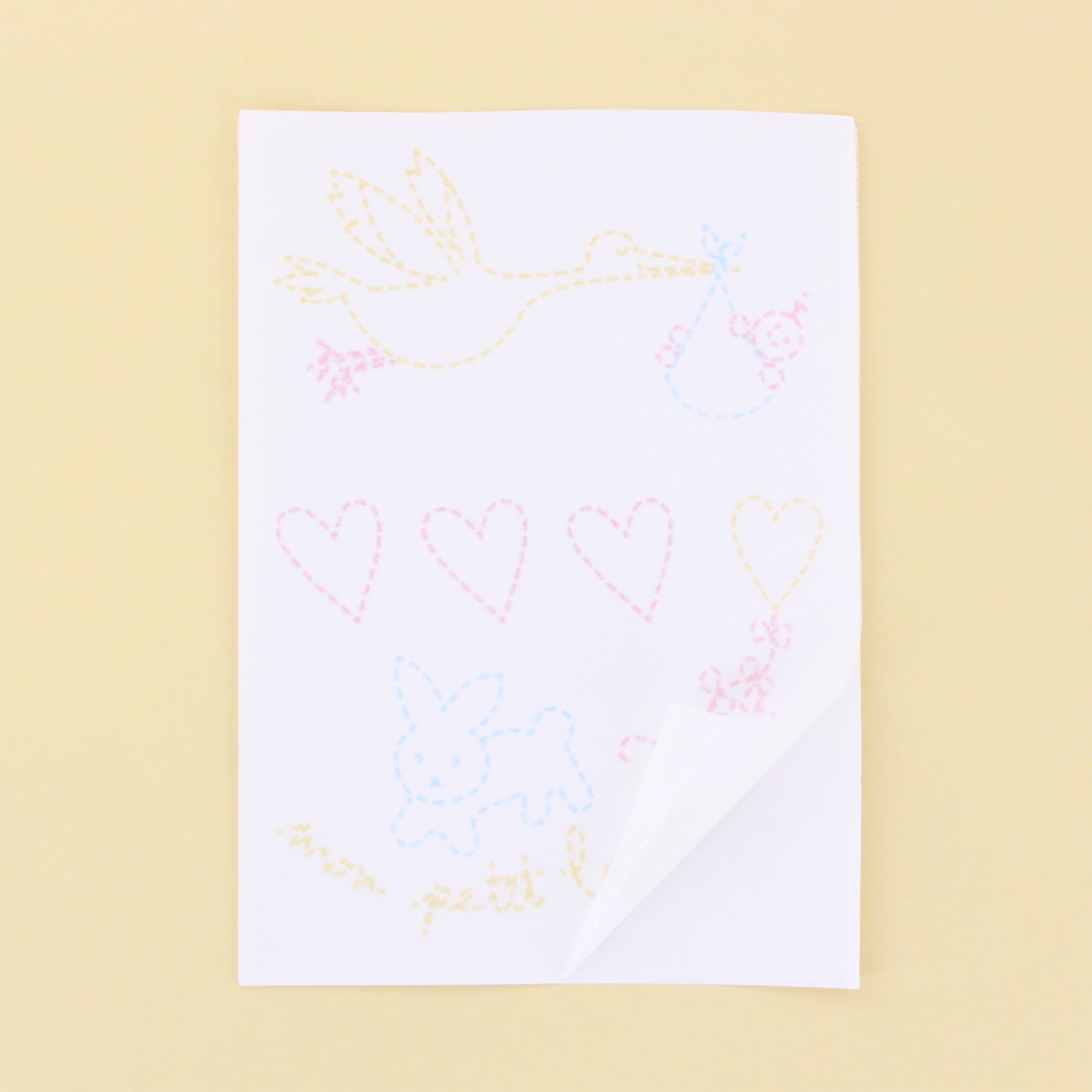 DMC Papier magique de broderie pour bébé – Feuille A4 autocollante