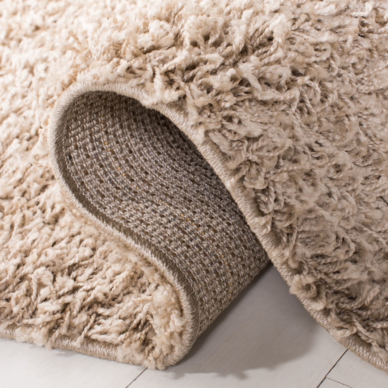 SAFAVIEH Athens Lavena Solid Shag Area Rug, Beige, 6'7" x 6'7" Square