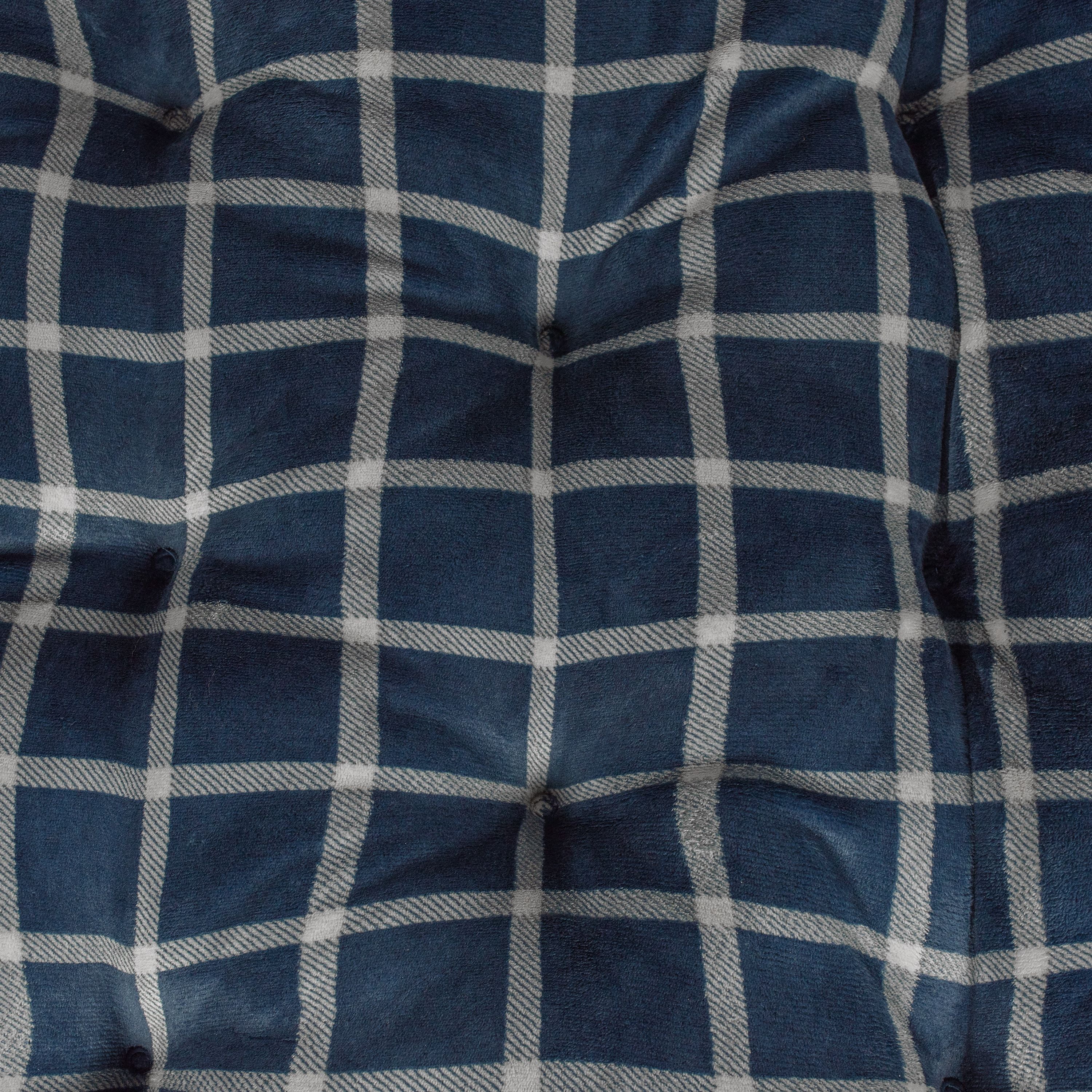 Vibrant Life Extra Large Tufted Plush Dog Bed with Recycled Fiberfill, Blue Plaid