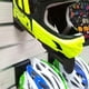 thumbnail image 5 of Estante de exhibición de casco, Soporte de casco de para cicleta - Perchero de suspensión Gancho para chaqueta Soporte de almacenamiento, 5 of 8