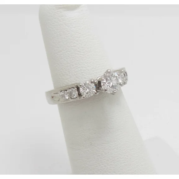 Elegant Diamoand Wedding Ring, 14K White Gold Plated, Round Brilliant Engagement Ring, 1.8 Ct Simulated Diamond, Promise Anniversary Ring For Women