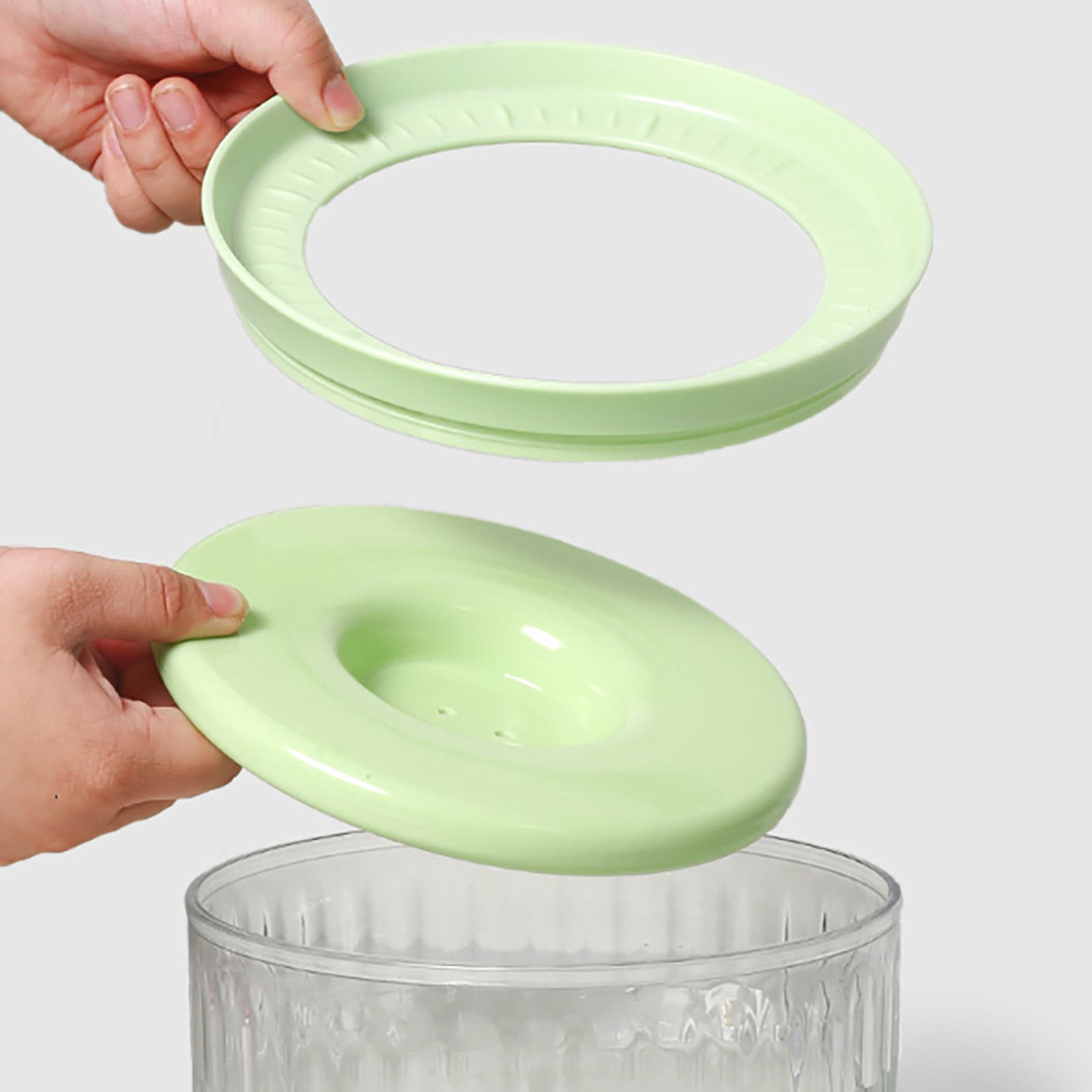 1.8L Dog Water Bowl No Spill Capacity Spill Proof Slow Drinking Water Feeder No Splash Pet Water Bowl Vehicle Carried Travel Dog Bowl for Sloppy Messy Drinkers Cats