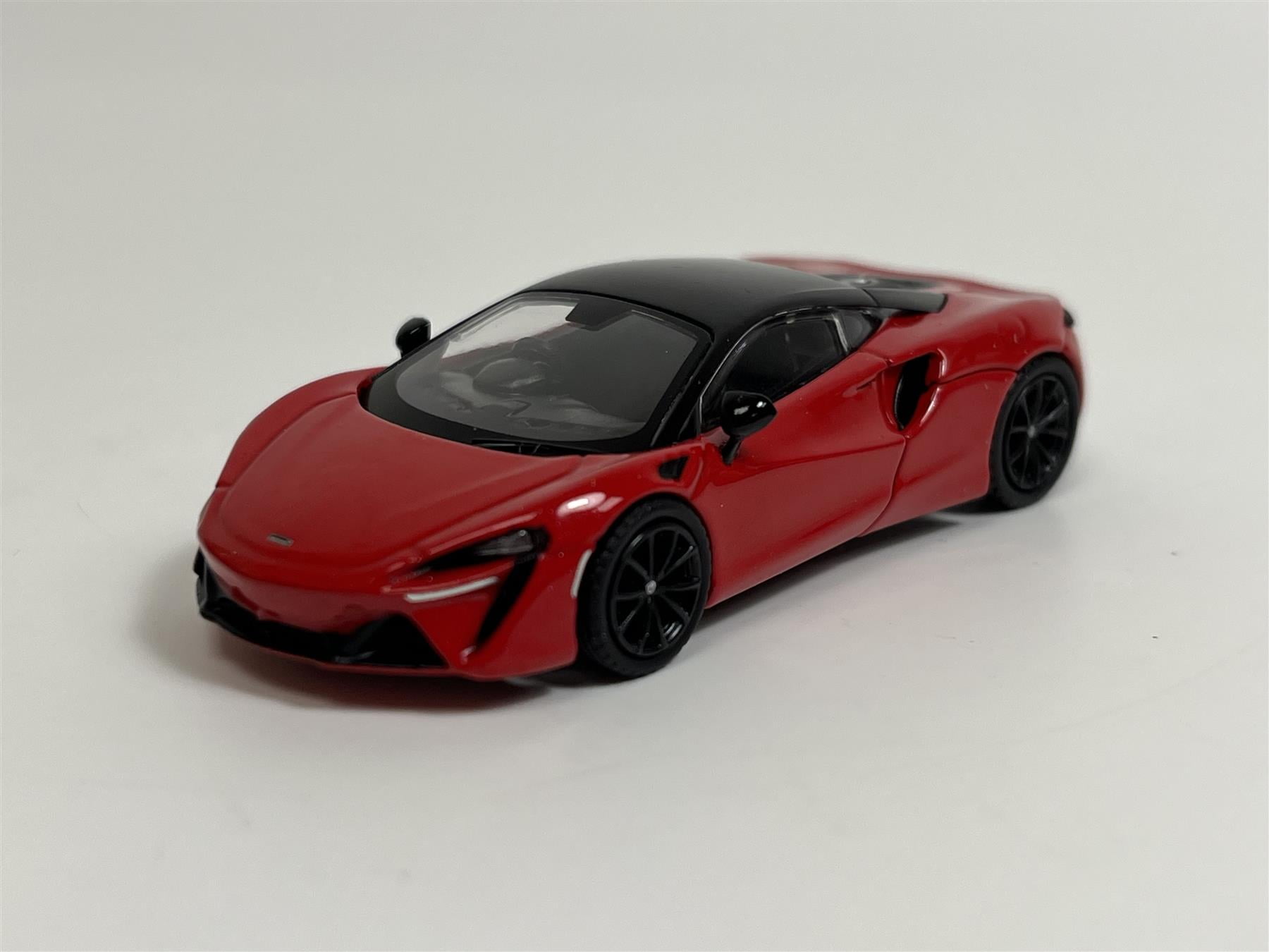 ミニカー MINI GT McLaren Artura Vermillion Red McLaren Artura Vermillion Red RHD 1:64 Scale Mini GT MGT00532R
