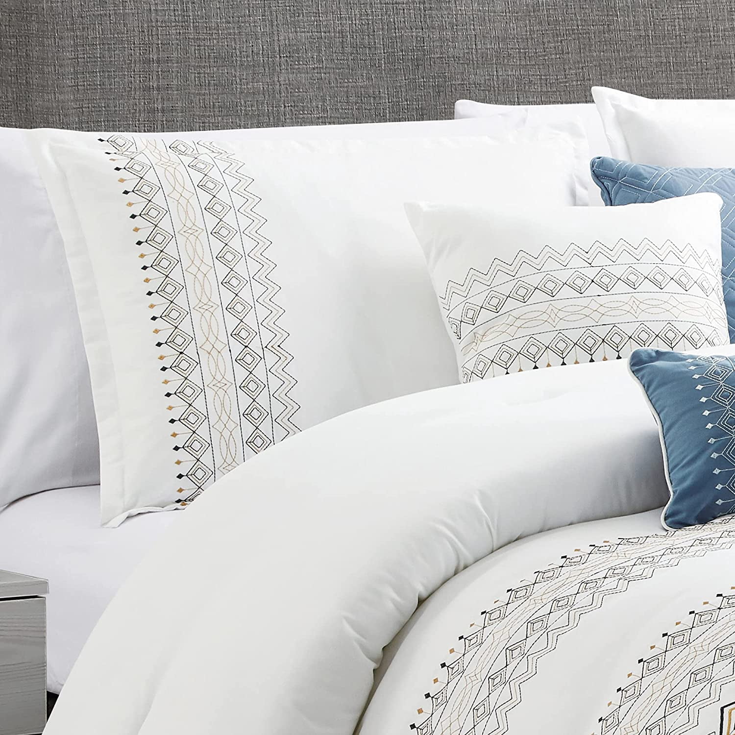 Chezmoi Collection Hart 7-Piece Southwestern Geometric Embroidery Comforter Set