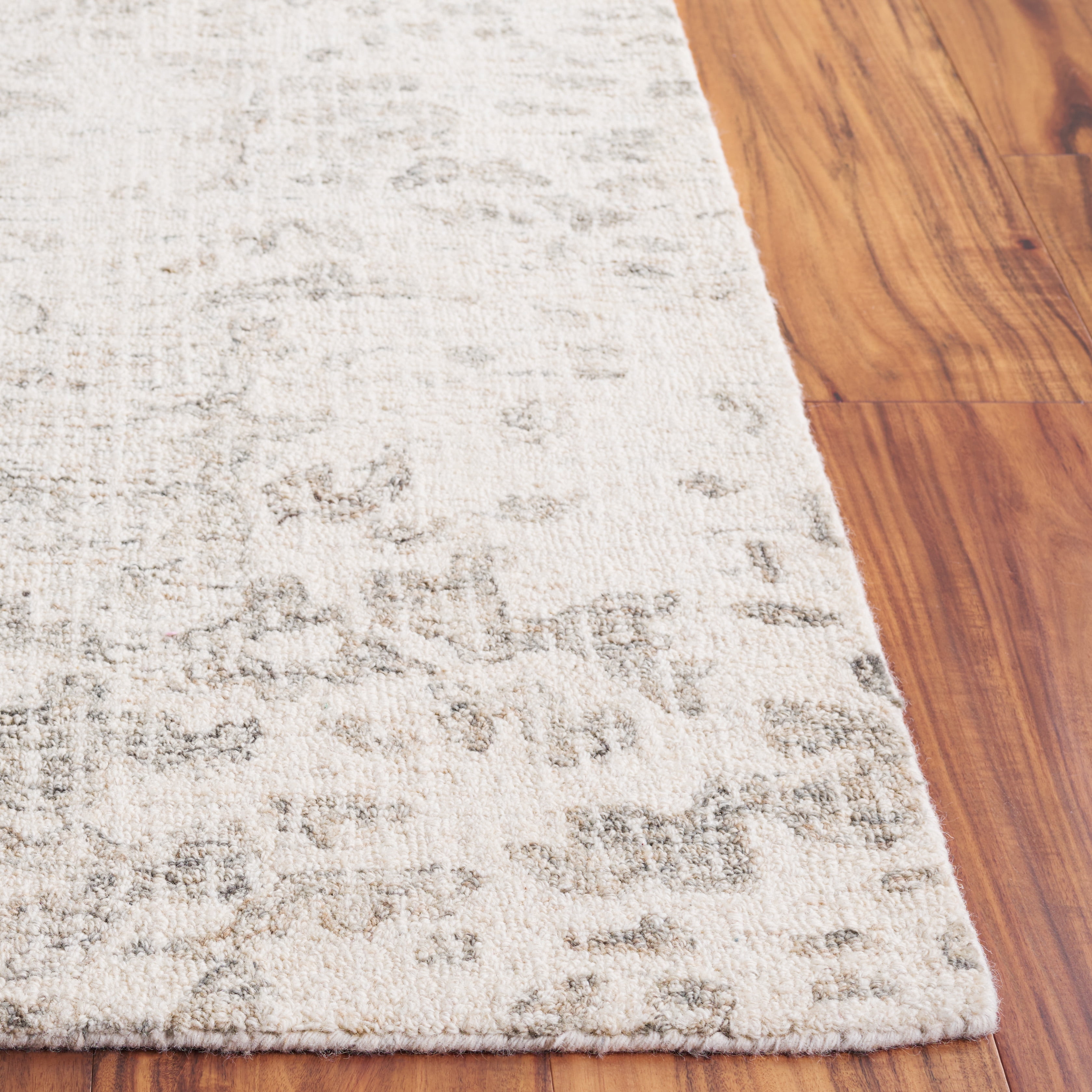 SAFAVIEH Ebony Iacopo Distressed Runner Rug, Ivory/Gray, 2'3" x 9'