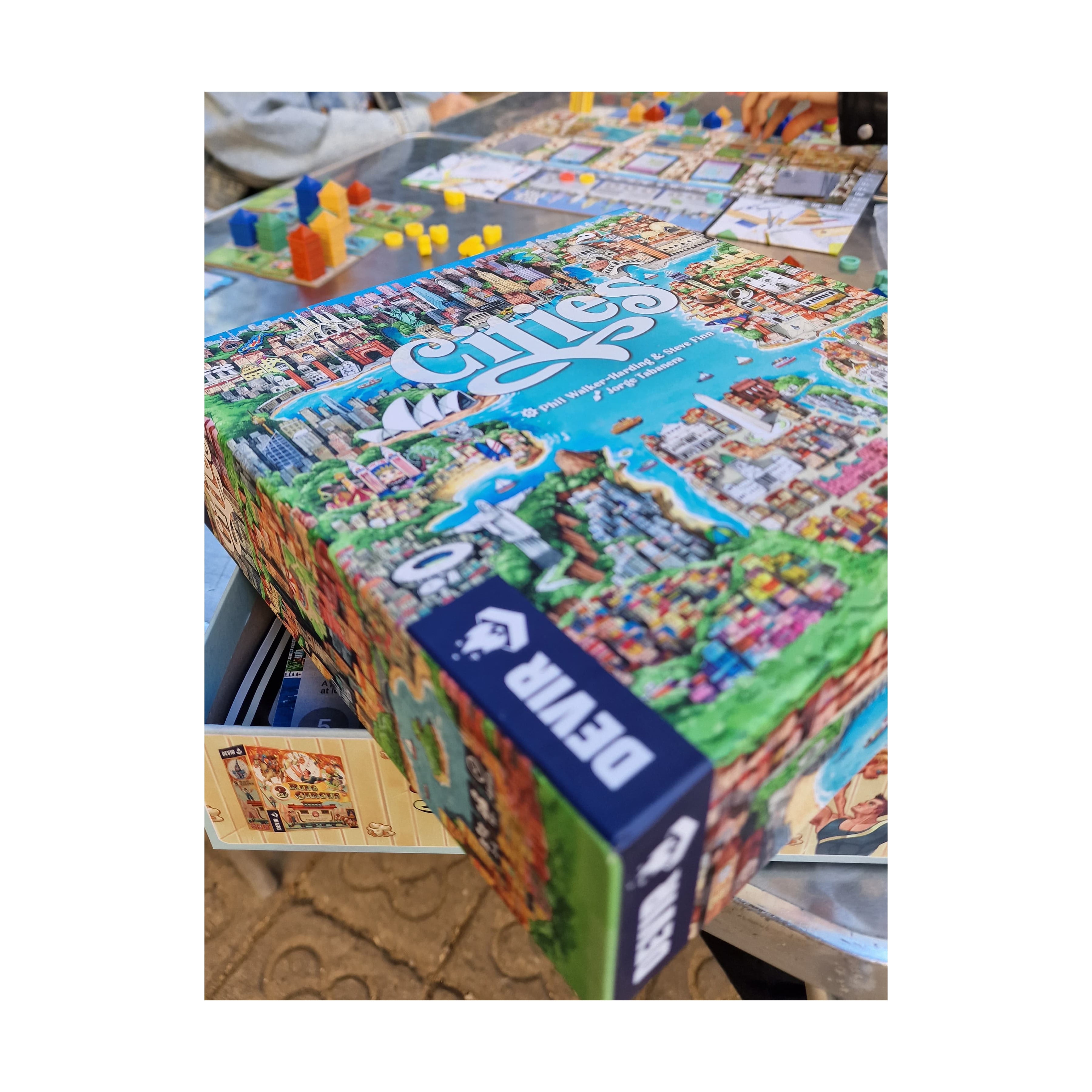 Devir - Cities Urban Planning Board Game for 2–4 Players Ages 10+, City Building Strategy Tabletop Game, 35-Minute Playtime