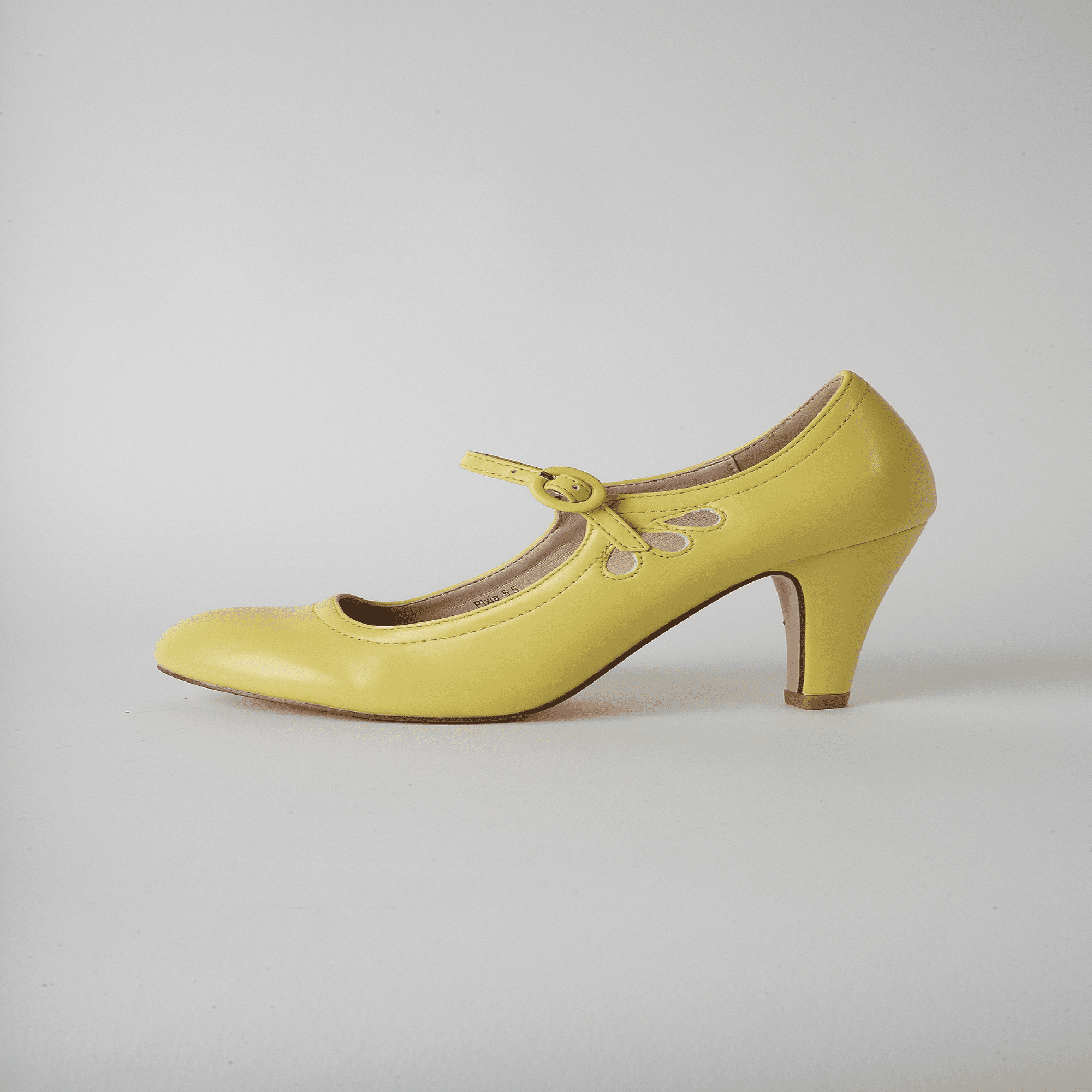 MOOMMO Women's Kitten Heel Pumps - Mary Jane Patent Leather Buckle Strap Office Shoes