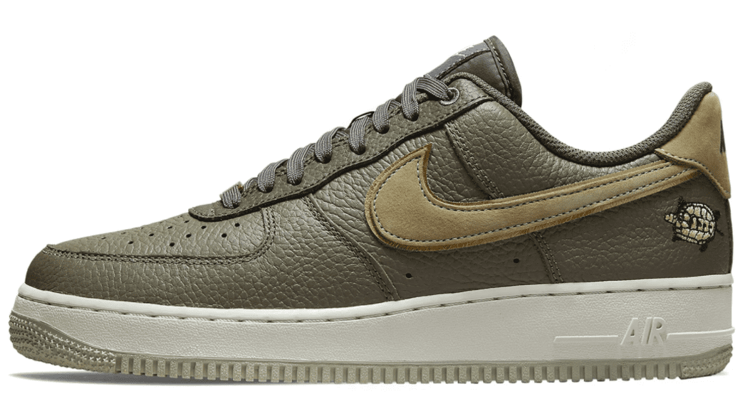 Nike Mens Air Force 1 Low '07 Lx Turtle Basketball Shoes (9) 