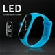thumbnail image 4 of Reloj electrónico LED deportivo informal resistente al agua con luz blanca táctil para parejas de estudiantes de moda, 4 of 6