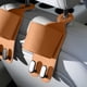 thumbnail image 1 of Organizador de respaldo para asiento de coche, con portavasos, bolsa de almacenamiento, gancho colgado, solución automática de limpieza con cuero, 25 x 8 x 8 cm, para organización del vehículo, 1 of 6