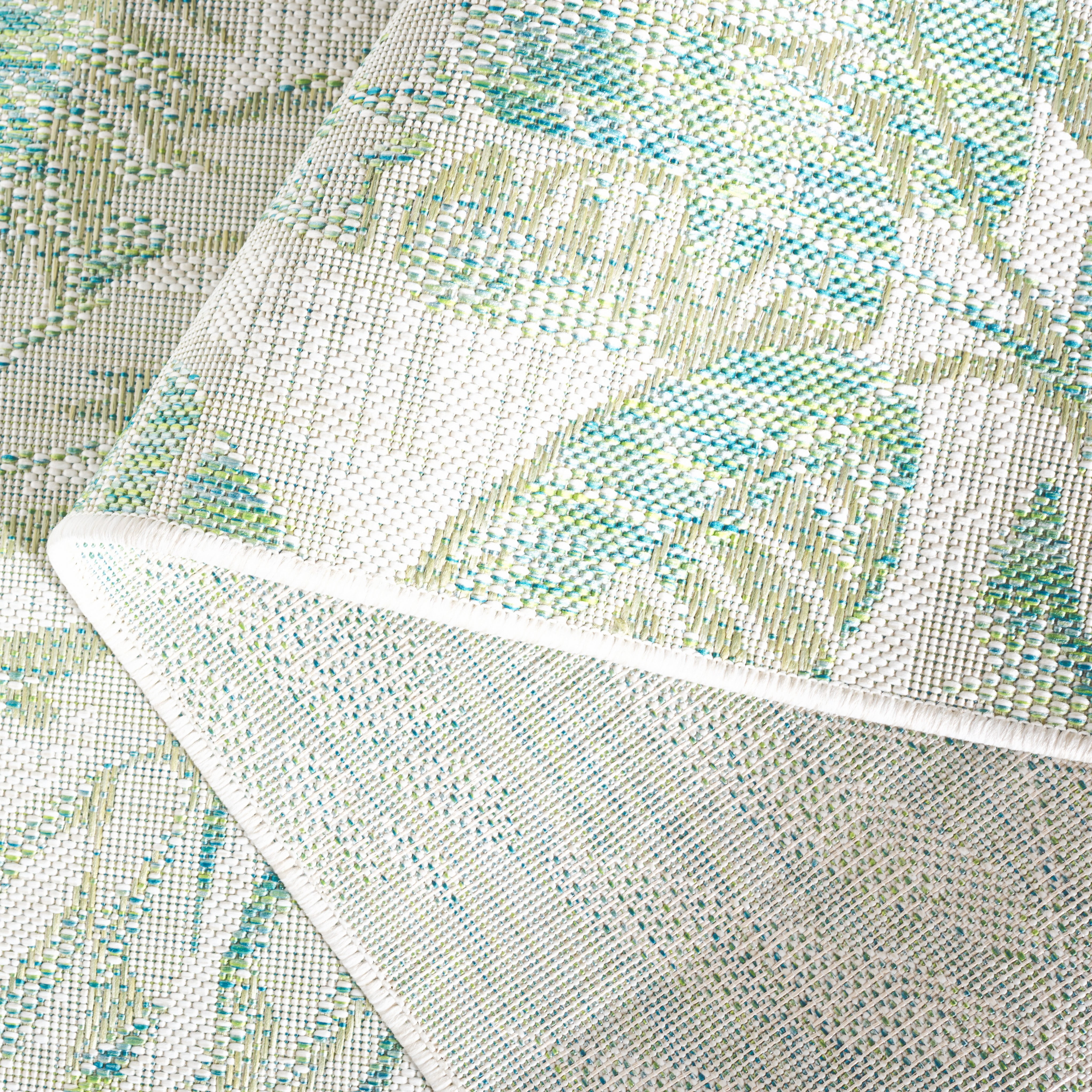 SAFAVIEH Courtyard Jaylen Botanical Indoor/Outdoor Area Rug, Ivory/Green, 5'3" x 7'7"