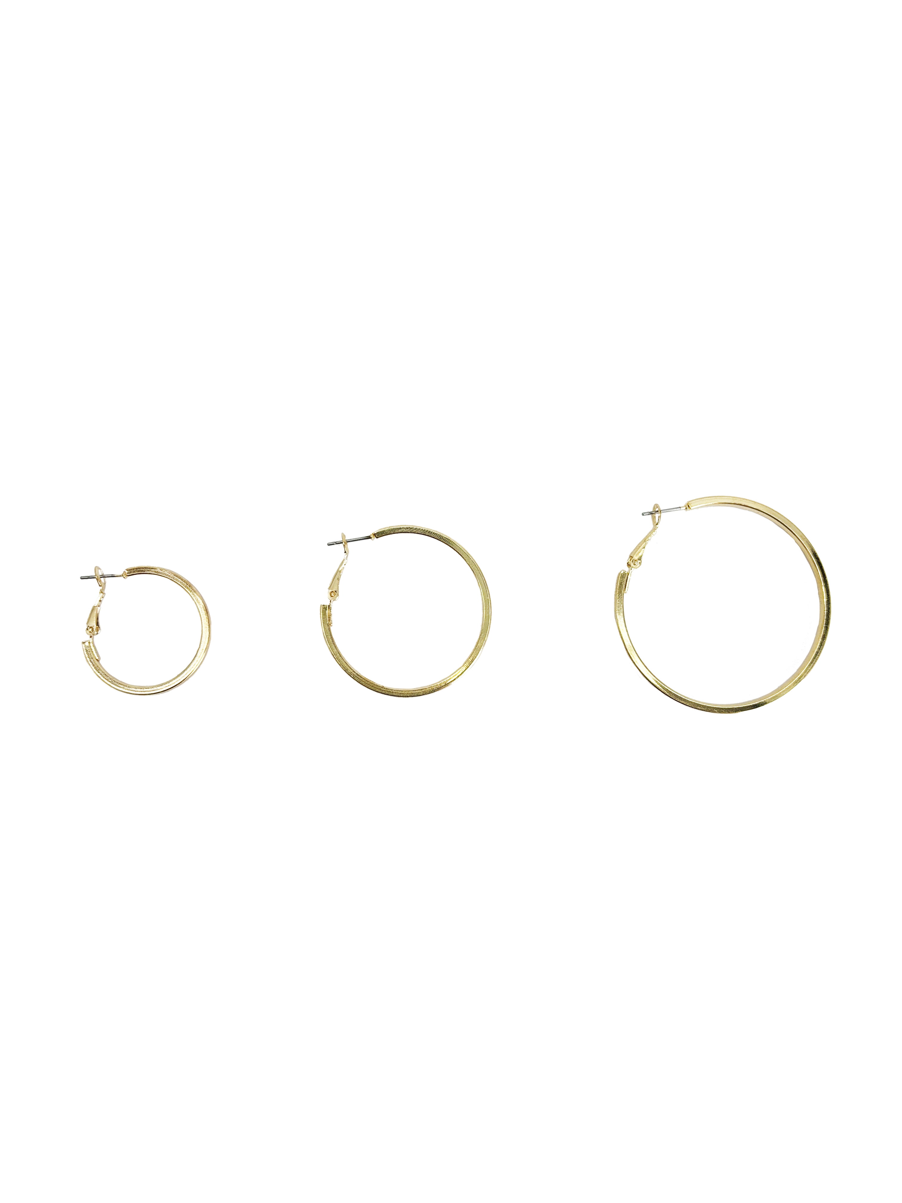 Time and Tru Women's 6 Pairs of Graduated Gold Tone Smooth Wire Hoops. Fashion Basic Earring Set to Match Your Mood of the Day.
