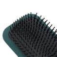 thumbnail image 4 of Peine masajeador antiestático para el cuero cabelludo, para puntas abiertas y para desenredar el cabello teñido o permanentado. Verde oscuro., 4 of 5