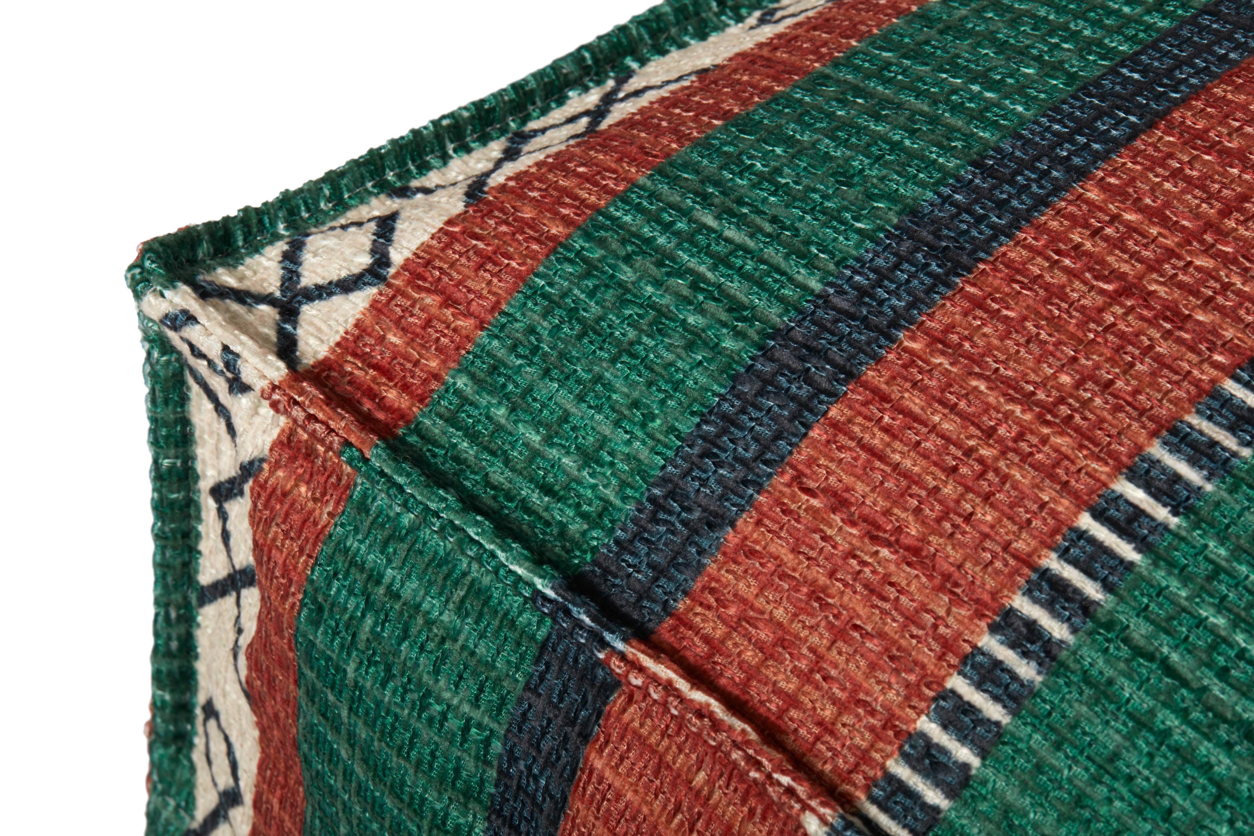 Loloi PF0013 Fiesta 24"W x 24"D x 7"H Pouf