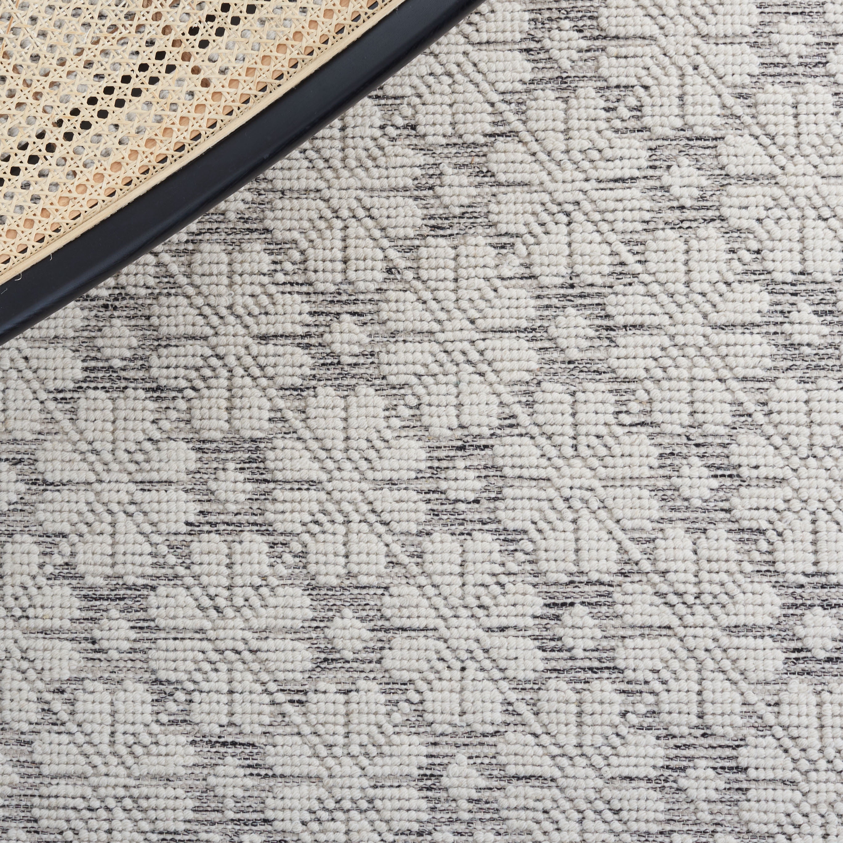 SAFAVIEH Vermont Orval Geometric Floral Wool Area Rug, Ivory/Grey, 3' x 5'