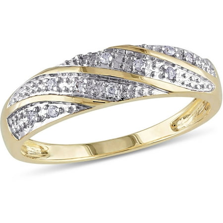 Men's Diamond-Accent Wedding Band in 10kt Yellow Gold