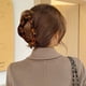 thumbnail image 5 of Pinza grande para el cabello con acabado mate - Ideal para uso diario, fiestas y eventos - Elegante, suave, cómoda y ligera, 5 of 6