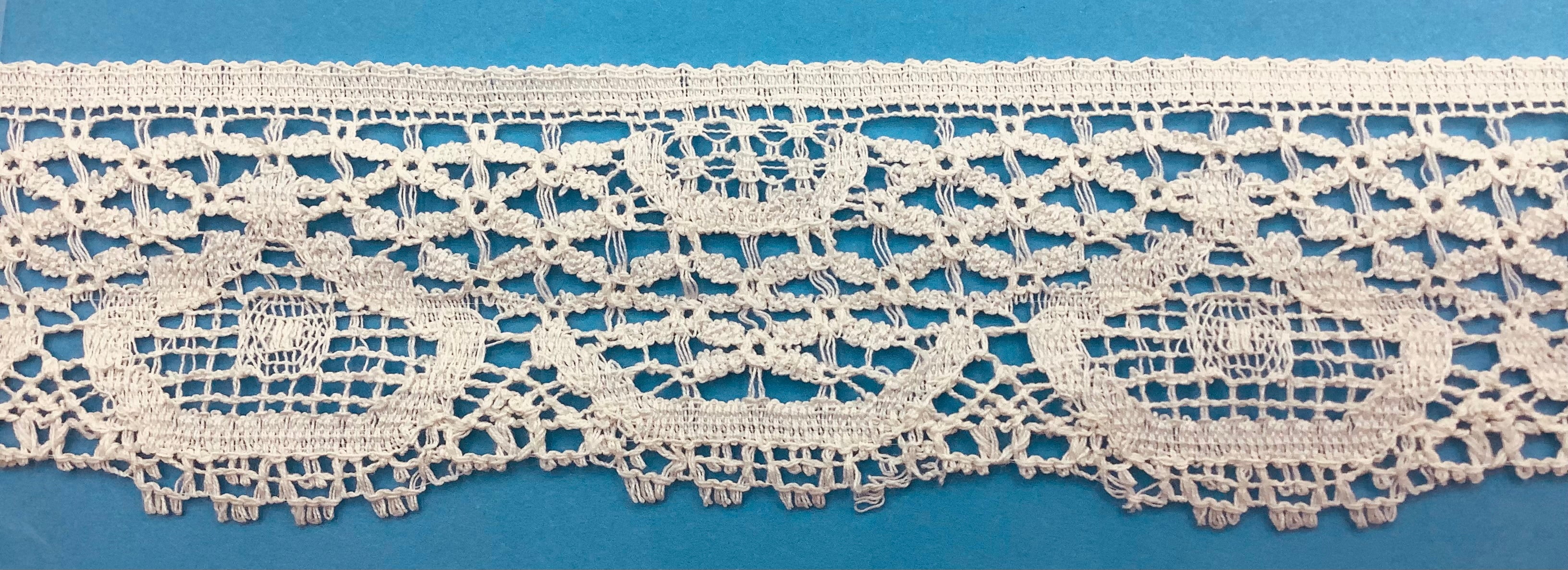 Natural 2-1/4" 100% Cotton Vintage Lever Lace Edge