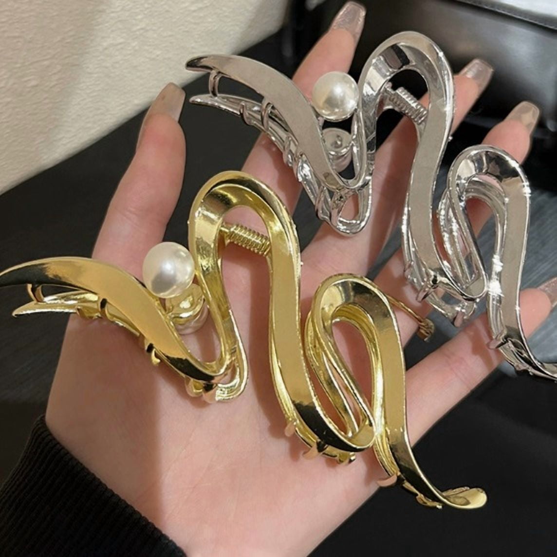 2 Pack Large Metal Hair Claw Clips - Strong Grip for Thick Hair, Elegant Design for Everyday Use