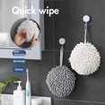 thumbnail image 2 of Toalla de mano de microfibra, 2 toallas de microfibra de chenilla gris que se pueden usar en la cocina y el baño, potente absorbente, seca tus manos al instante, 2 of 5