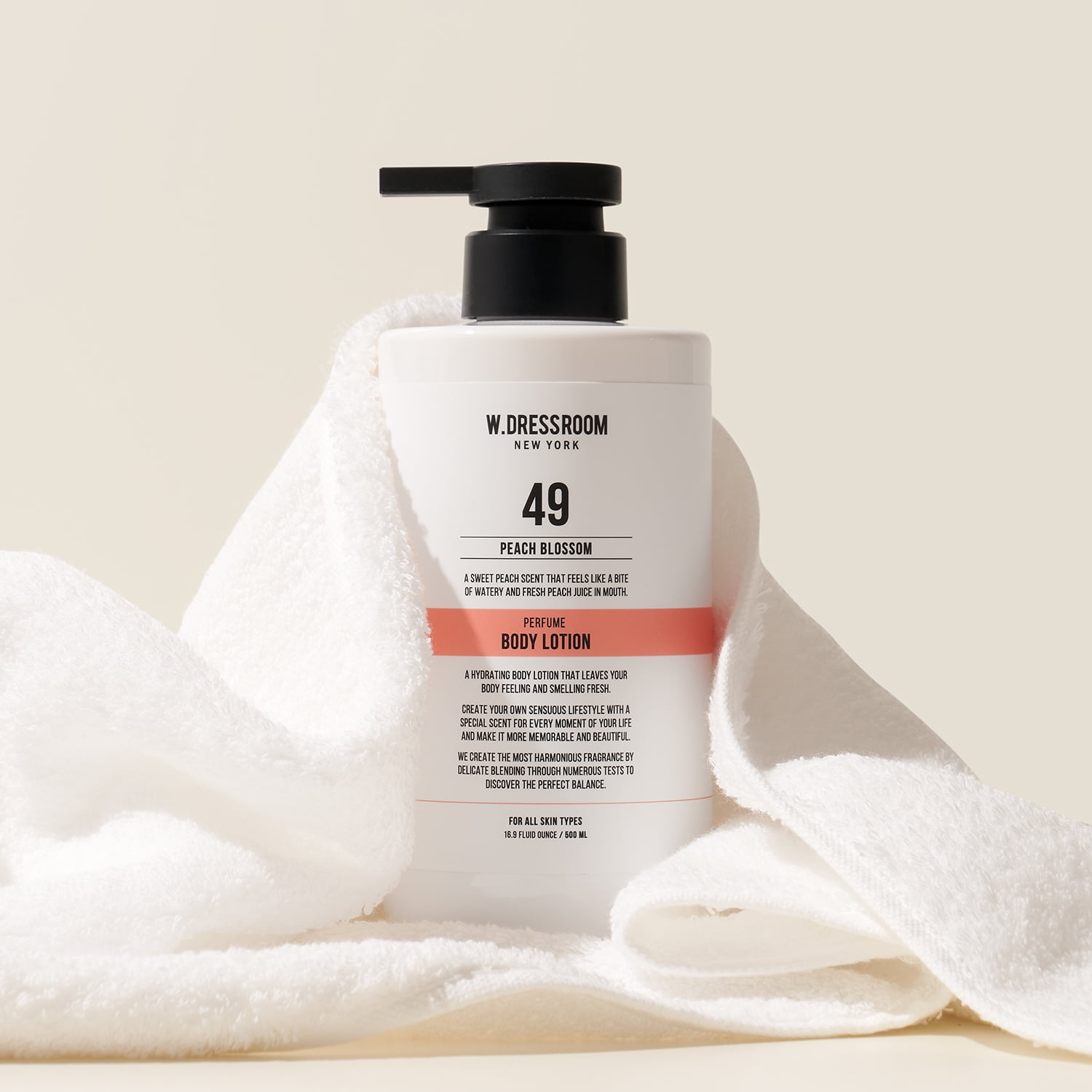 W.Dressroom No.49 Peach Blossom Moisturizing Perfume Body Lotion