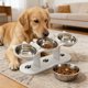 thumbnail image 4 of Soporte de madera para comederos de mascotas con cuencos inclinados: comedero elevado para gatos y perros, base de madera maciza antideslizante para una fácil limpieza., 4 of 6