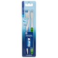 thumbnail image 1 of Cepillo de dientes Oral-B Essential Clean Suave, paquete de 2, 1 of 5