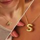 thumbnail image 4 of CHAO Collar con letra de burbuja dorada para mujer, collar con colgante de letra inicial de globo chapado en oro de 14 k, collares con iniciales con dije delicado, 4 of 4