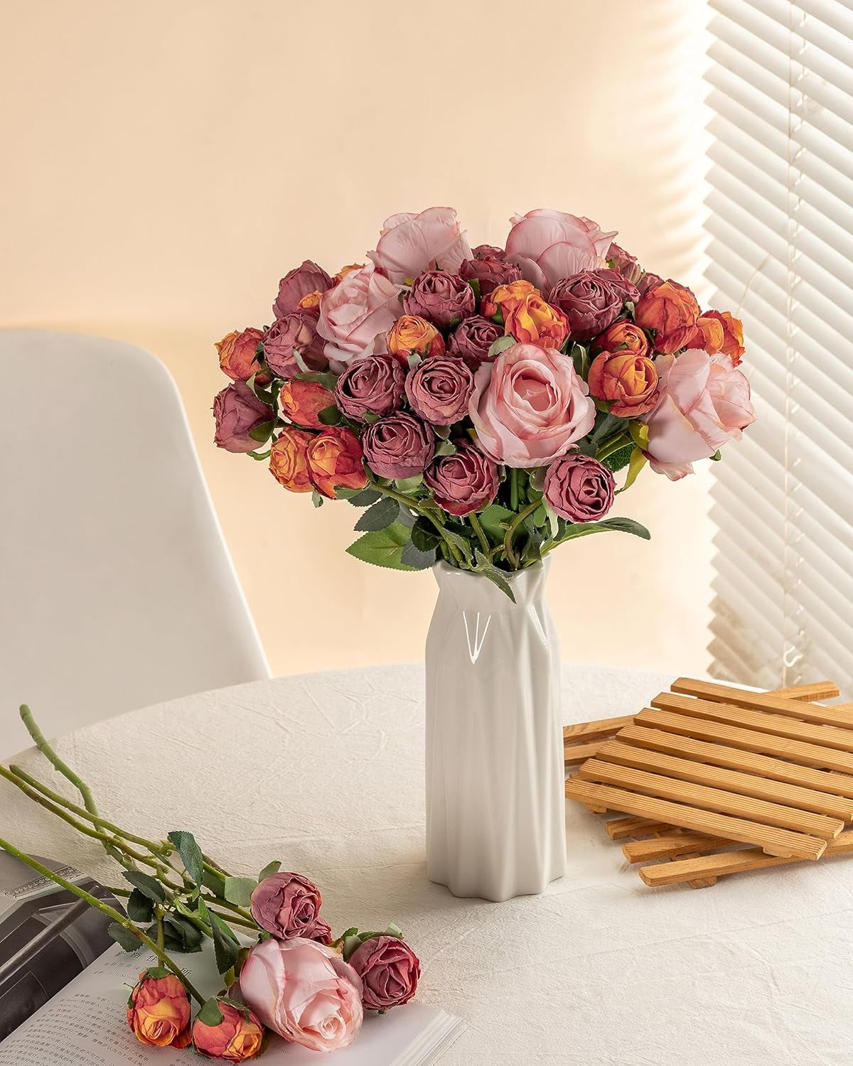 24pcs Artificial Vintage Roses Fake Silk Rose Flowers with Long Stem for DIY Bouquets Wedding Centerpiece Party Home Kitchen Decoration(Cream Pink)