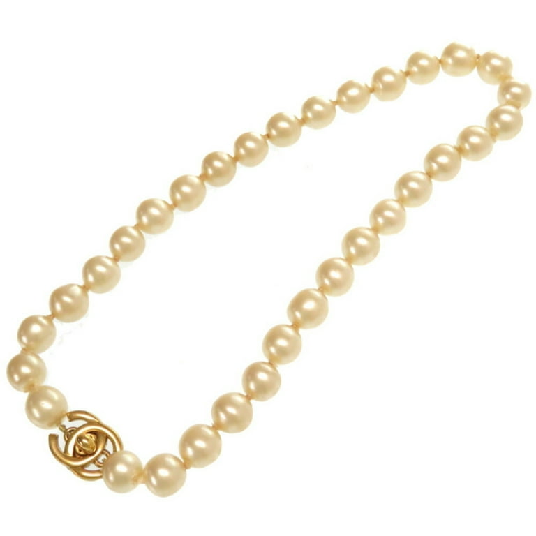 Pre-Owned Chanel Coco Mark Turnlock Pearl Necklace Fake Gold Hardware Accessories  Vintage (Good) 
