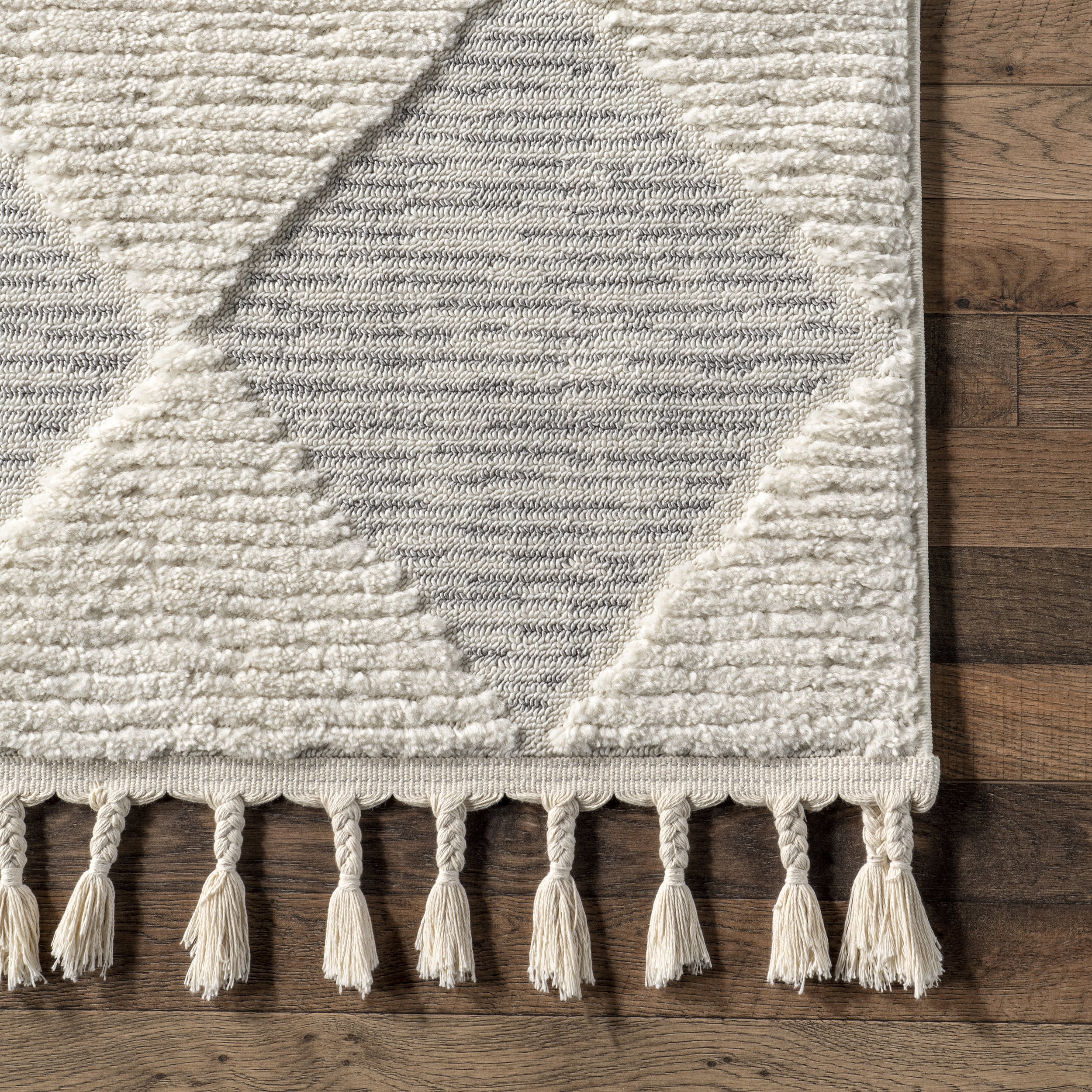 nuLOOM Marissa High/Low Diamond Tassel Area Rug, 2' 8" x 8', Runner, Off White