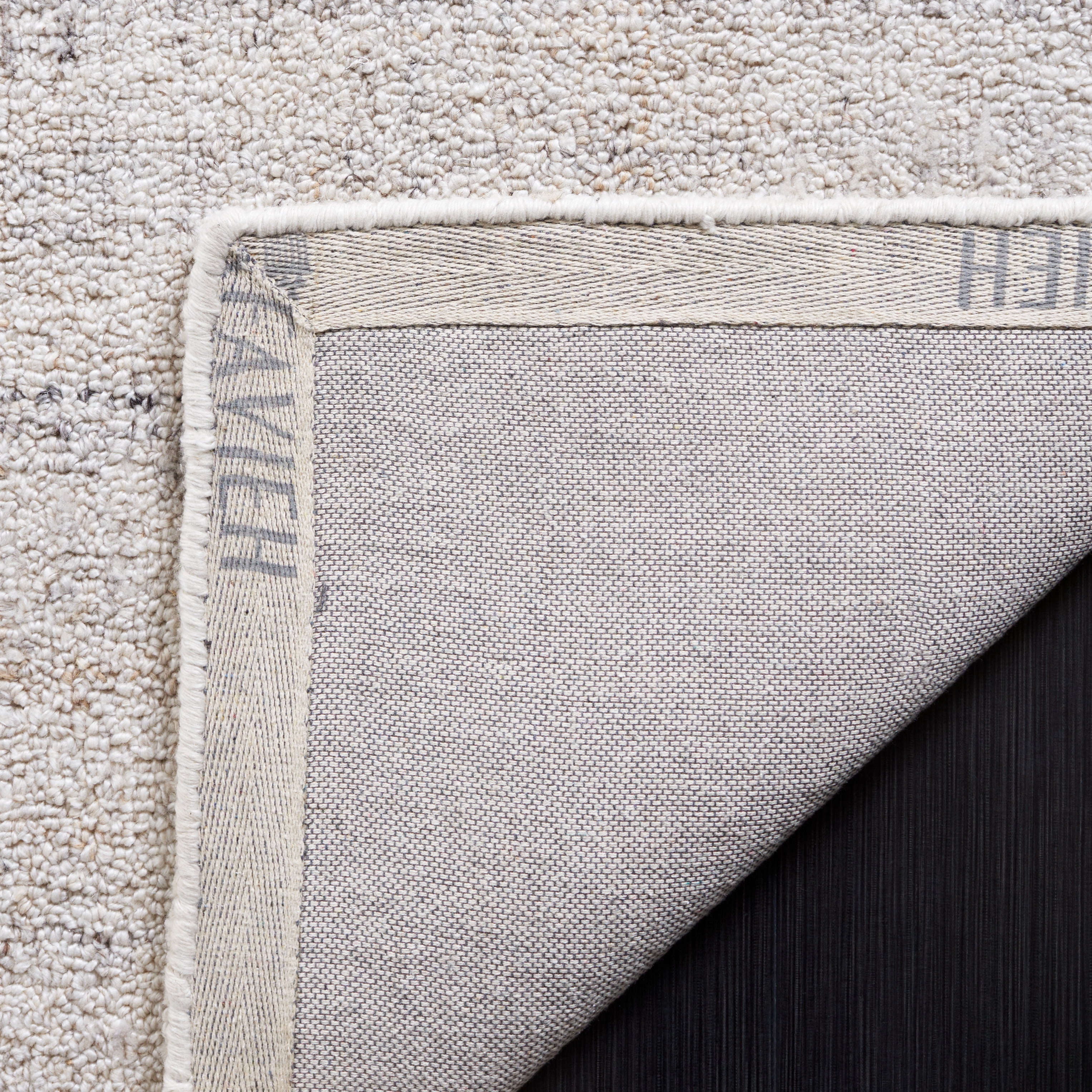 SAFAVIEH Abstract Janis Solid Polyester Area Rug, Ivory/Grey, 4' x 6'