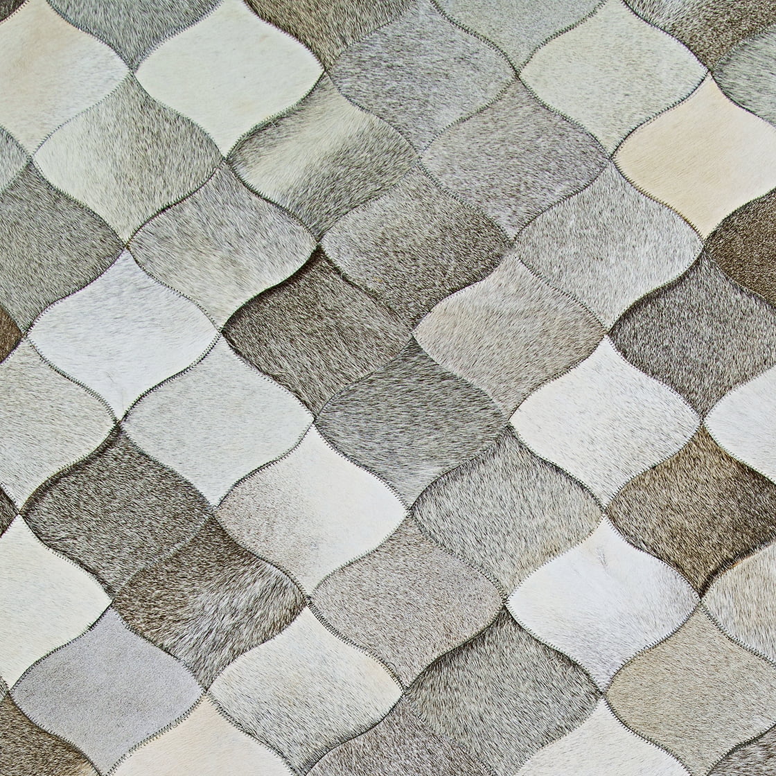 Couristan Chalet Diamonds 8' X 11'4" Ivory-Grey Handmade Cowhide Rug