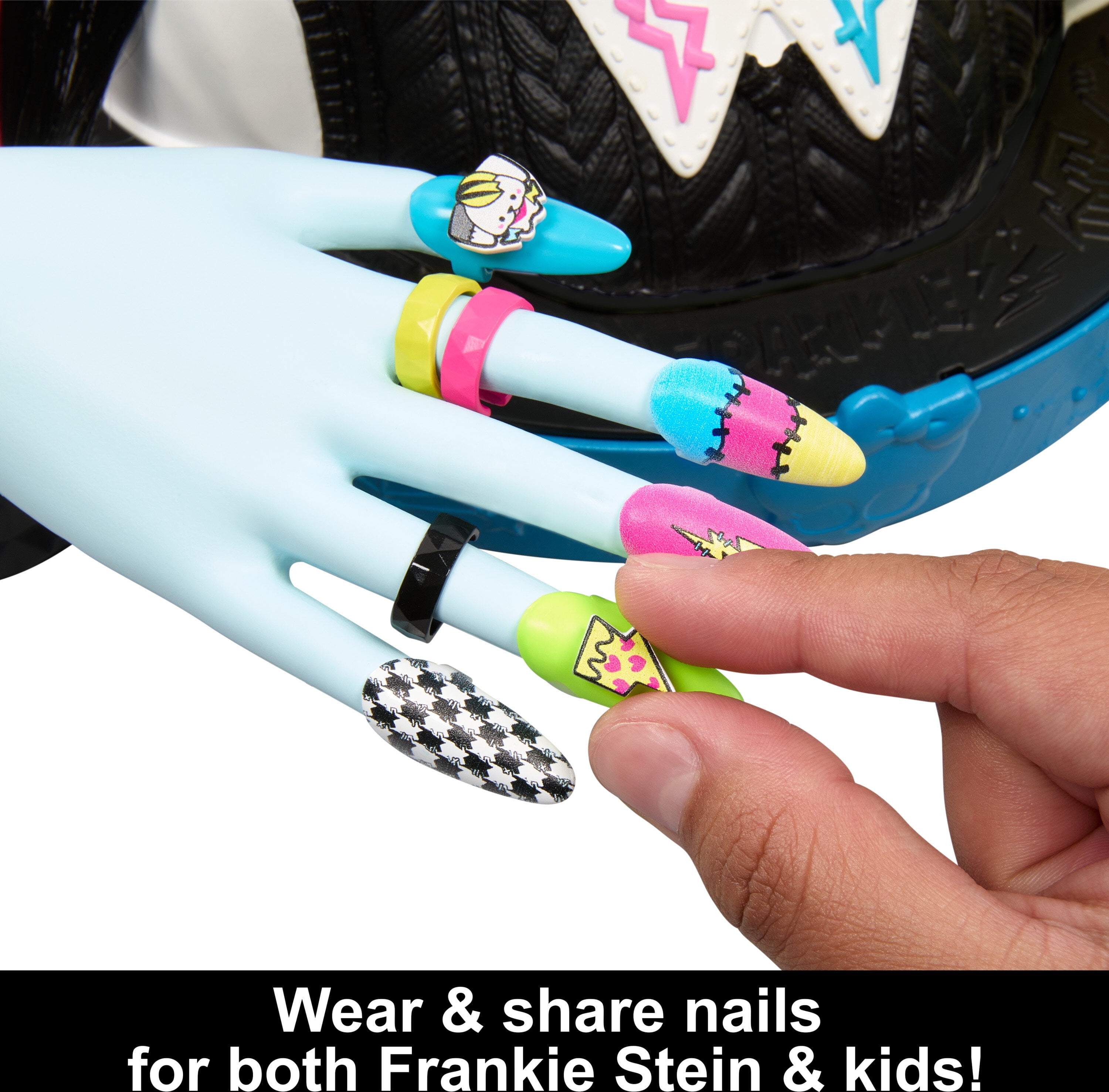 Monster High Frankie Stein Doll Head for Hair Styling with 65+ Nail, Hair and Face Accessories  (图3)