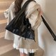 thumbnail image 2 of Bolsos de mano de gran capacidad para mujer, bolso de mano informal, versátil, de un solo hombro, para la axila, 2025, 2 of 5