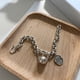 thumbnail image 4 of Pulseras para mujer, regalos para mujer, pulsera con tarjeta del alfabeto para mujer, pulsera de joyería de viento frío, la pulsera, 4 of 5