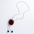 thumbnail image 3 of Elegante suéter de invierno cadena pompón adornos colgantes decoración de joyería para mujer rojo Yinane Collar de suéter cristalino, 3 of 8