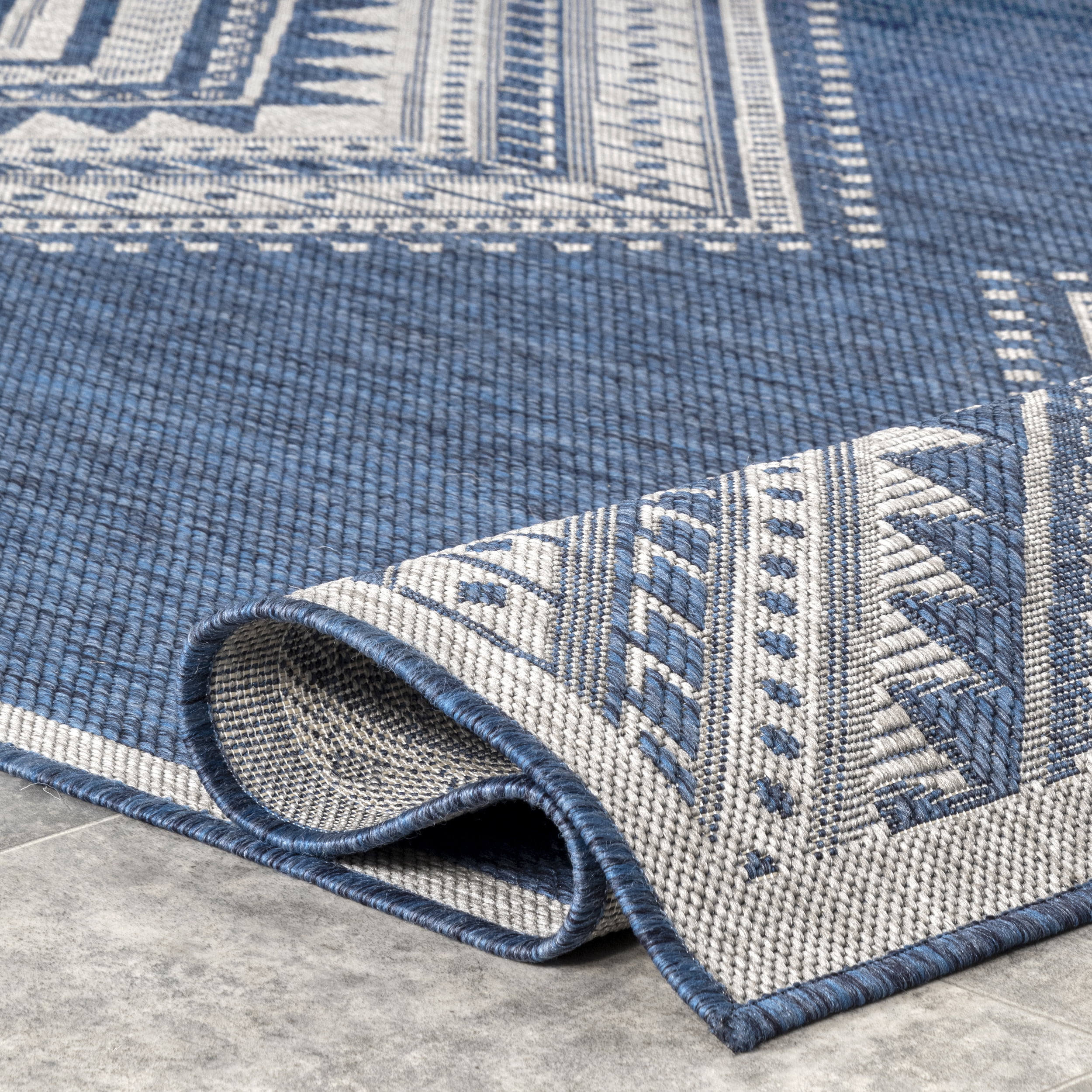 nuLOOM Landry Aztec Indoor/Outdoor Area Rug, 6' 7" x 9', Blue