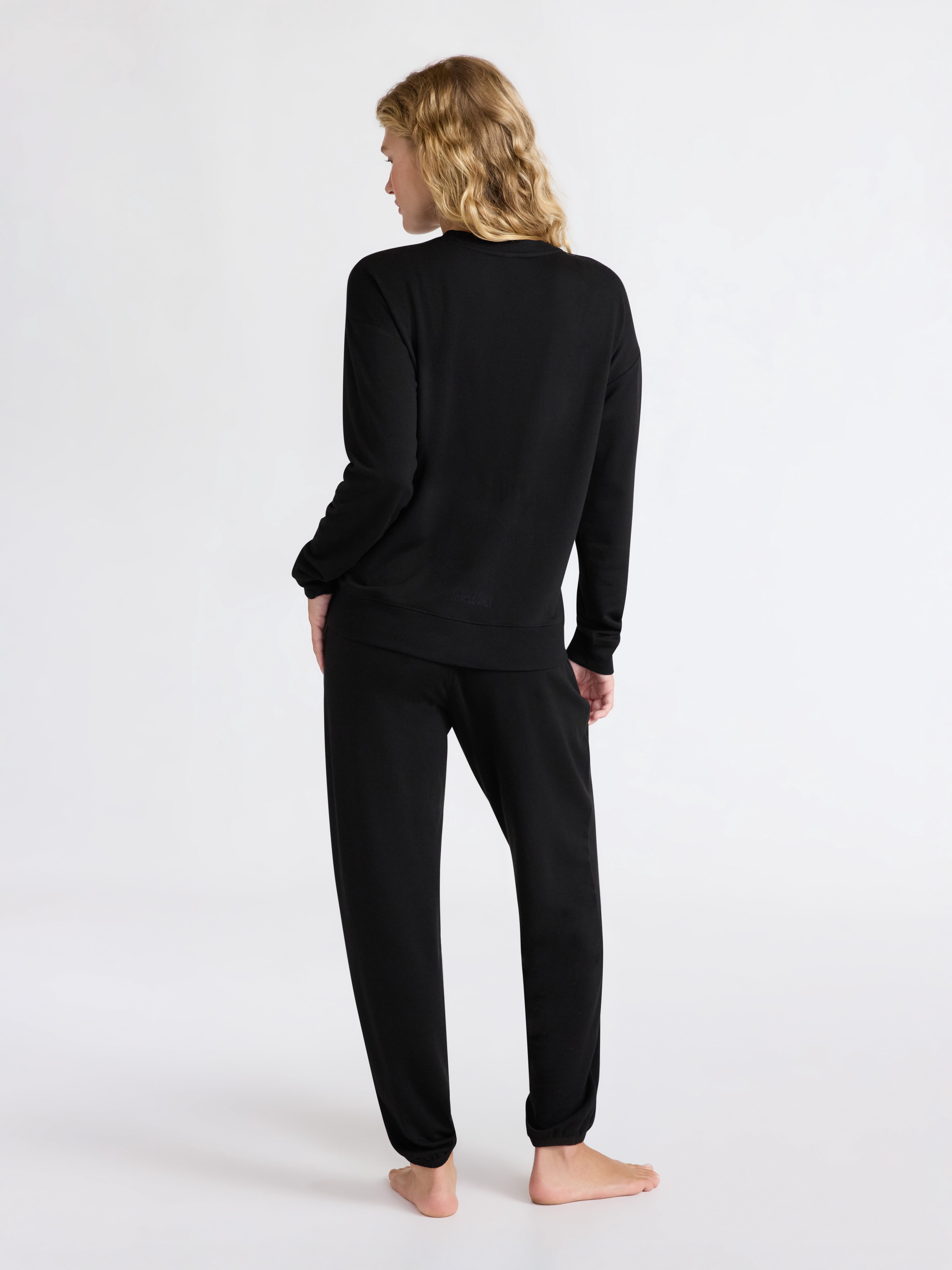 Joyspun Women’s Fleece Long Sleeve Top and Joggers Lounge Set, 2-Piece, Sizes XS-3X