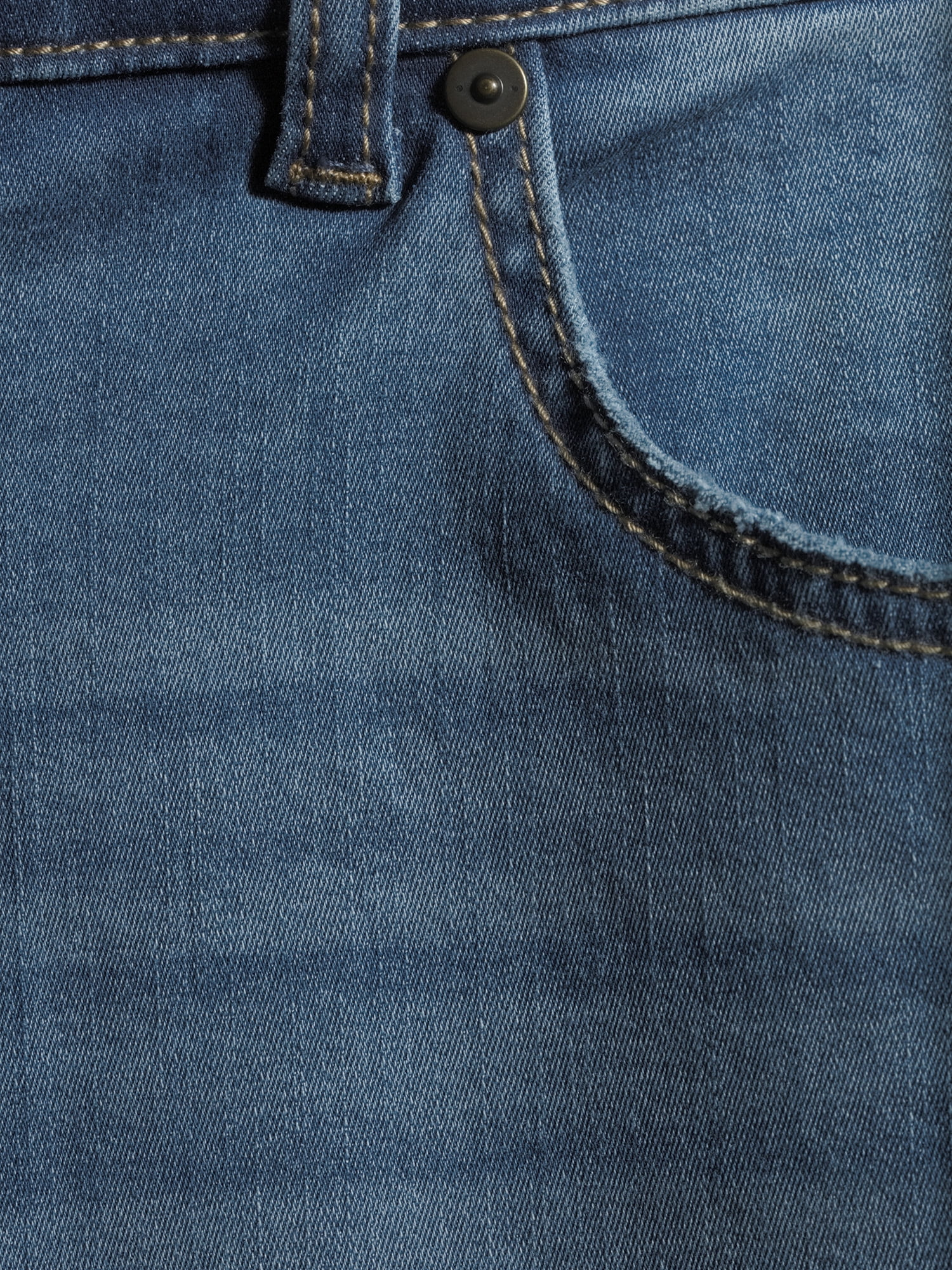 Terra & Sky Women's Plus Size Core Denim Straight Jean, Regular and Petite