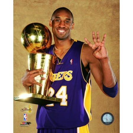 kobe holding trophy t shirt