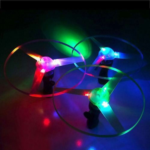 Funny Colorful Pull String UFO LED Light Up Flying Saucer Disc Kids Toy RT 